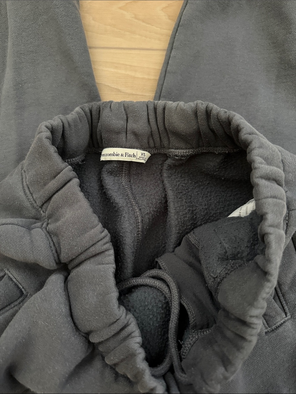 Abercrombie and Fitch joggers - Picture 2 of 2